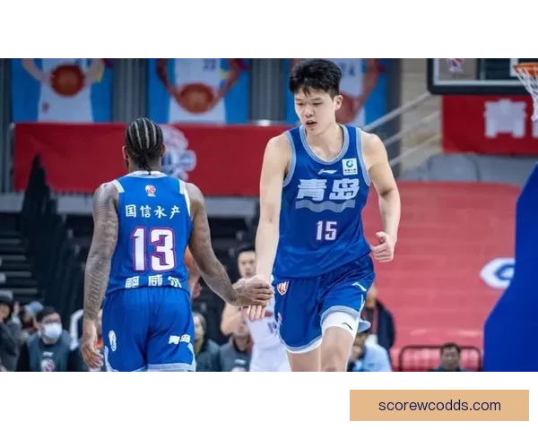 开拓者官方宣布召回杨瀚森晒全队合影告别赛季小杨缺席引发关注热