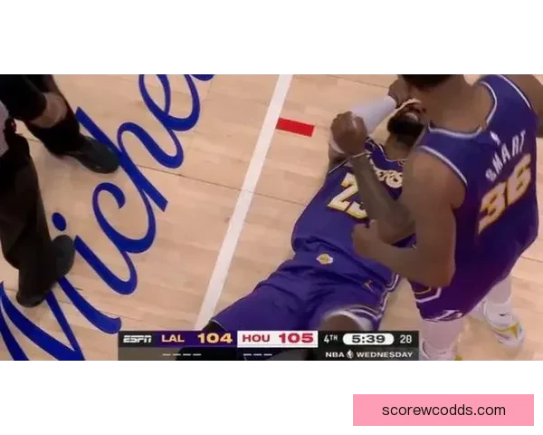 湖人豪取7连胜詹姆斯高效轰30分 多次炸扣激情庆祝完胜杜兰特