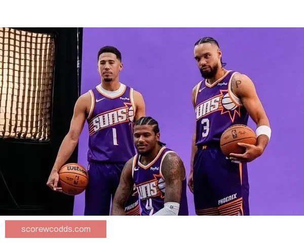 太阳主帅：格林未伤病只是球队采用小个阵容 布克全力竞争上场